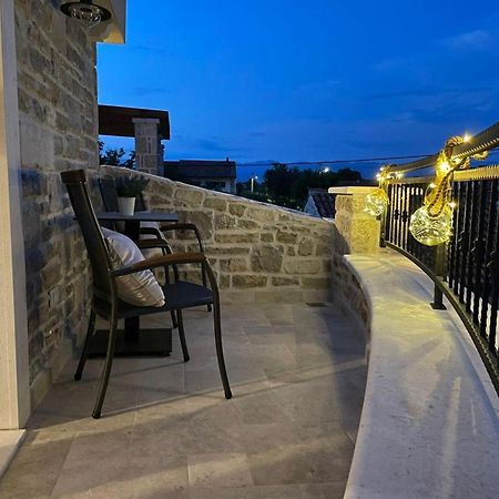 Castello Exclusive Rooms With Breakfast - By Ta Leut Agency Privlaka  Exterior photo