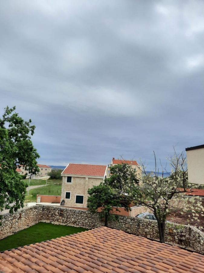 Castello Exclusive Rooms With Breakfast - By Ta Leut Agency Privlaka  Exterior photo