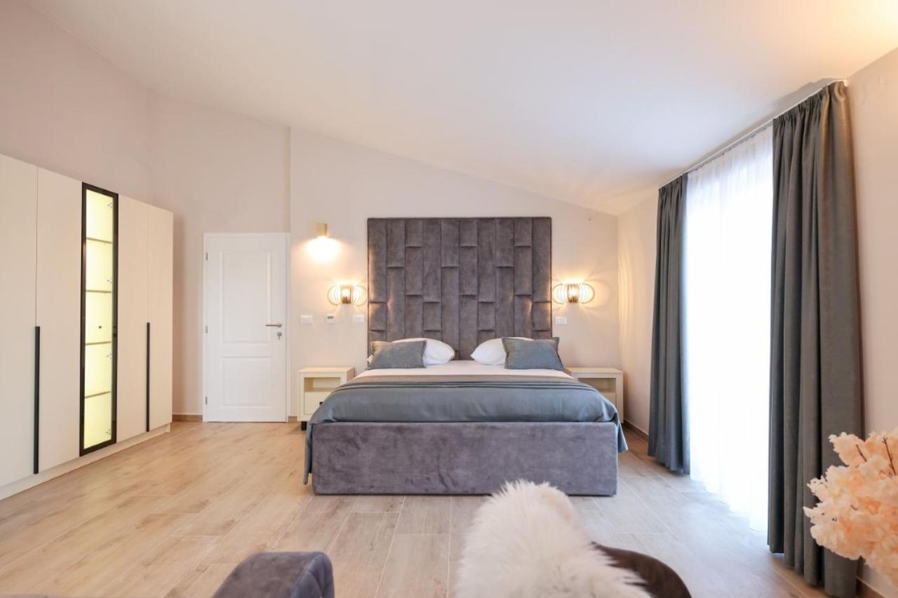 Castello Exclusive Rooms With Breakfast - By Ta Leut Agency Privlaka  Exterior photo